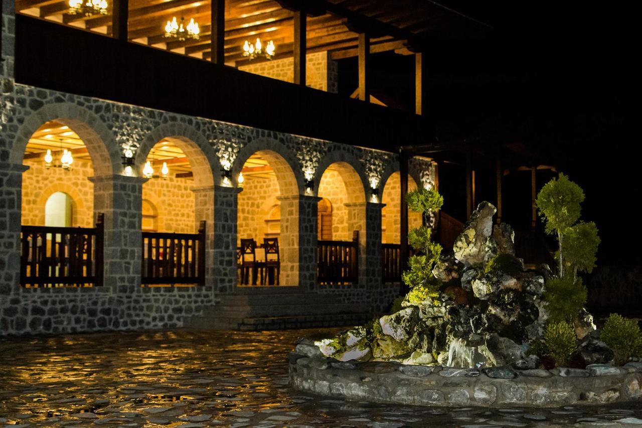 Отель The House Of The Miyaks Rostusa Экстерьер фото